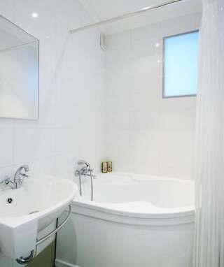 Апартаменты SO Stylish downtown apt near Minsk Railway Station Минск Улучшенные апартаменты-27